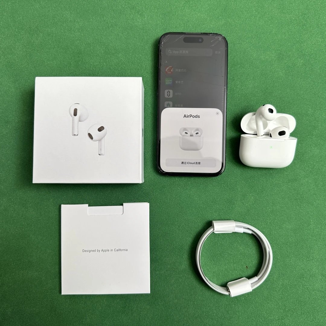 AirPods 3 (Fourth Generation)